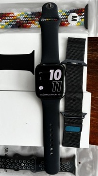 Apple Watch 7 GPS + Cellular 45mm black + 3x pasek