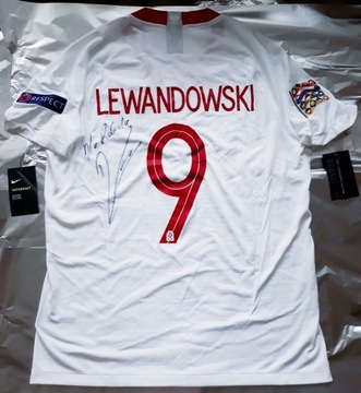 AUTOGRAF koszulka meczowa Lewandowski 100 mecz