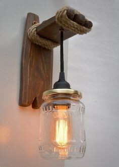 Lampy ze starego drewna 