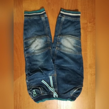 Spodnie dżinsowe rozmiar 86