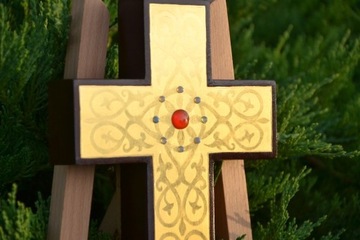 Krzyż z ornamentem pozłacany 23k polerowany 
