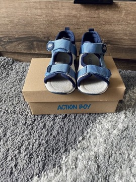 Niebieskie sandały dla chłopca rozmiar 24