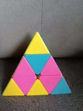 Kostka Rubika piramida 