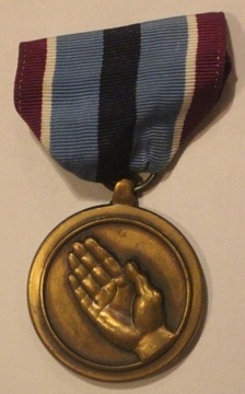 USA - Medal za Humanitarną Służbę 1977 rok 