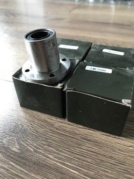 Łożysko liniowe kołnierzowe 16mm LMF16UU