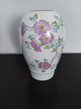 Stary wazon urna kwiaty
