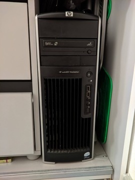 Komputer/Serwer HP XW6400 (2 x Xeon, 8 GB RAM ECC)