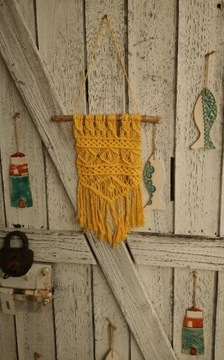 Żółta makrama boho dekoracja naścienna
