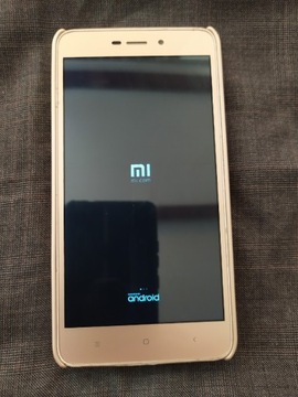 Xiaomi Redmi 4A w kolorze złotym 
