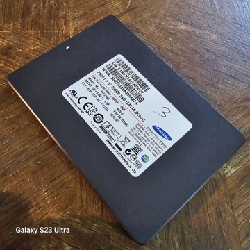 Dysk SSD Samsung 256 GB mało używany MZ-7TE2560 2,5 cala PM851 SATA 6GBps 3