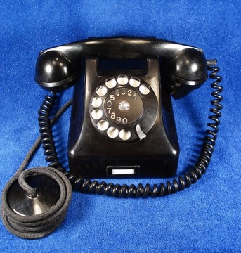 Telefon z 1961 roku RWT CB-49 / B-A 