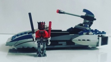 LEGO 75022 Mandalorian Speeder + Darth Maul