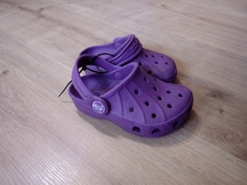 Crocs klapki sandały dziecięce fioletowe r. 4C5  