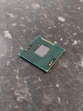 Intel core i5-2520M + pasta HY510