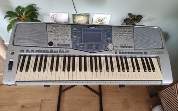 Yamaha PSR-1100 keyboard