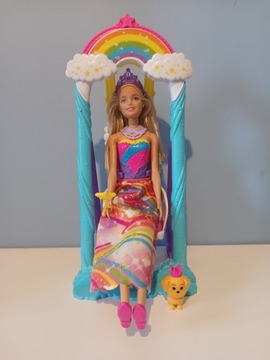 Barbie Księżniczka z pieskiem i książką.