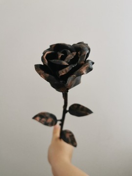 Ręcznie kuta róża 