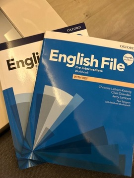 English file 4th edition PRE intermediate NOWE