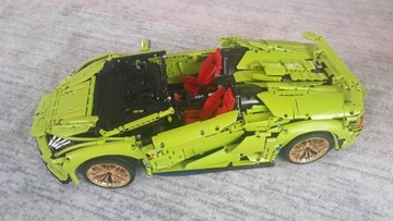Lego technic MOC Lamborghini Huracan Evo 1:8