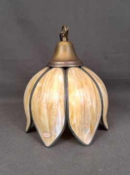 Witrażowa lampa wisząca w stylu Tiffany