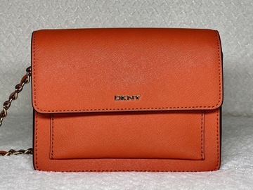 DKNY skórzana torebeczka