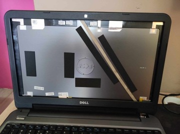 Laptop DELL P28F