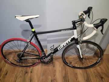 rower szosowy   Giant Defy 5