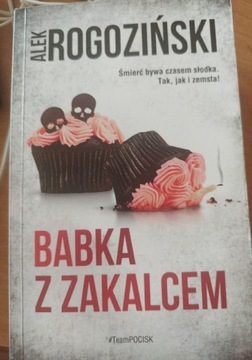 BABKA Z ZAKALCEM Alek Rogoziński 