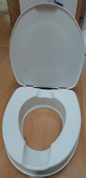 Nasadka toaletowa z pokrywą King o wysokości 10 cm