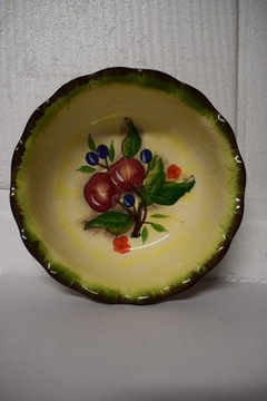 Stara ozdobna misa ceramiczna  na owoce .