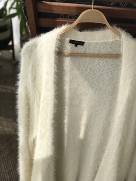 Biały kremowy kardigan sweter typu fluffy New Look