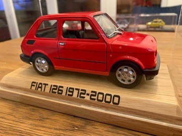 Model fiat 126p WELLY, skala 1:21, w gablocie