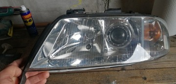 Lampa lewa przód Audi A6 C5 