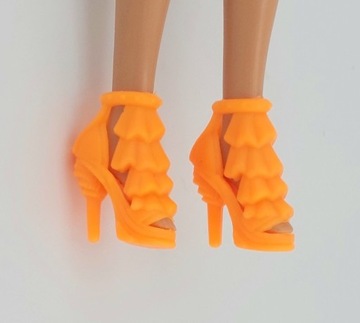 Buty dla lalki Barbie Standard i Curvy pomarańcz.