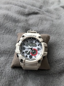 Biały zegarek Time lord 