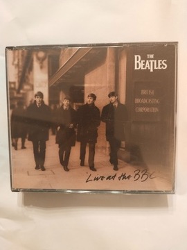CD  THE BEATLES  Live at the BBC         2xCD