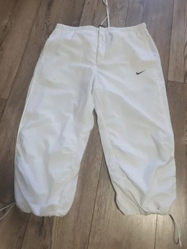 NIKE spodnie damskie 3/4 białe r.M