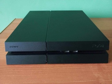 Konsola Sony PlayStation 4 1 TB stan idealny PS4