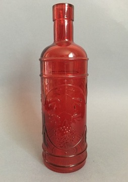 Butelka w kolorze czerwonym