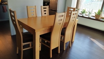 duży stół rozkładany z grubym blatem - 8 krzeseł