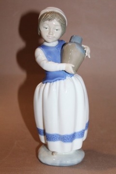 Figurka dziewczynki z dzbanem Zaphir nr 460 FiaF