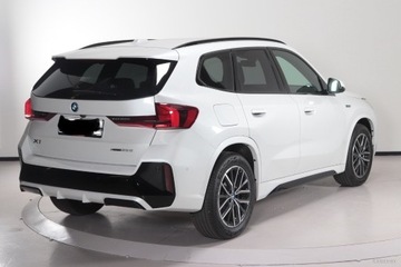 BMW X1 U11 dupa wanna pas tył tylny 