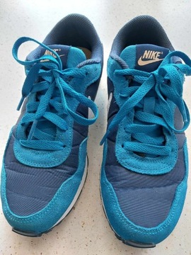 Buty Nike rozm 36,5 chłopięce , używane 