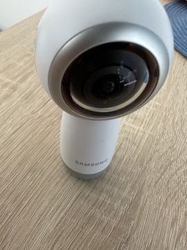 Kamera sportowa SAMSUNG Gear 360 2