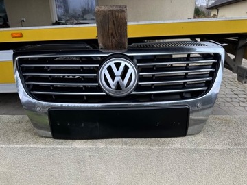 Atrapa grill passat b6 lift ładny oryginalny 