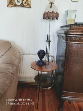 Nietuzinkowa rzadko spotykana lampa ze stolikiem 