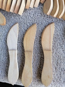 Nóż drewniany do masła, smalcu18cm