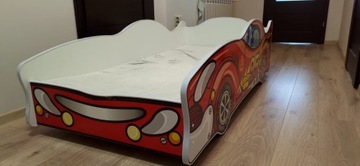 Łóżko samochód dla chłopca