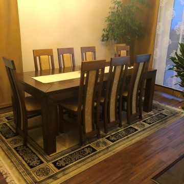 Klasyczne drewniane krzesła (komplet 8 sztuk)