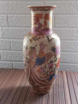 Porcelanowy wazon ręcznie malowany  ,vintage 
